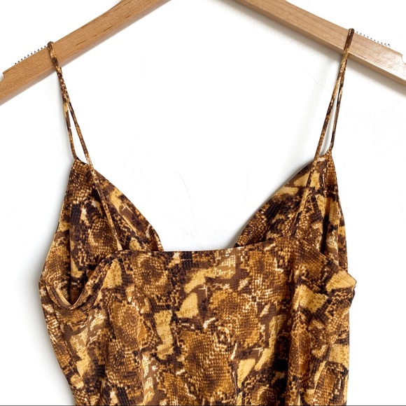 J.O.A Python Print Midi Dress - Picture 7 of 8